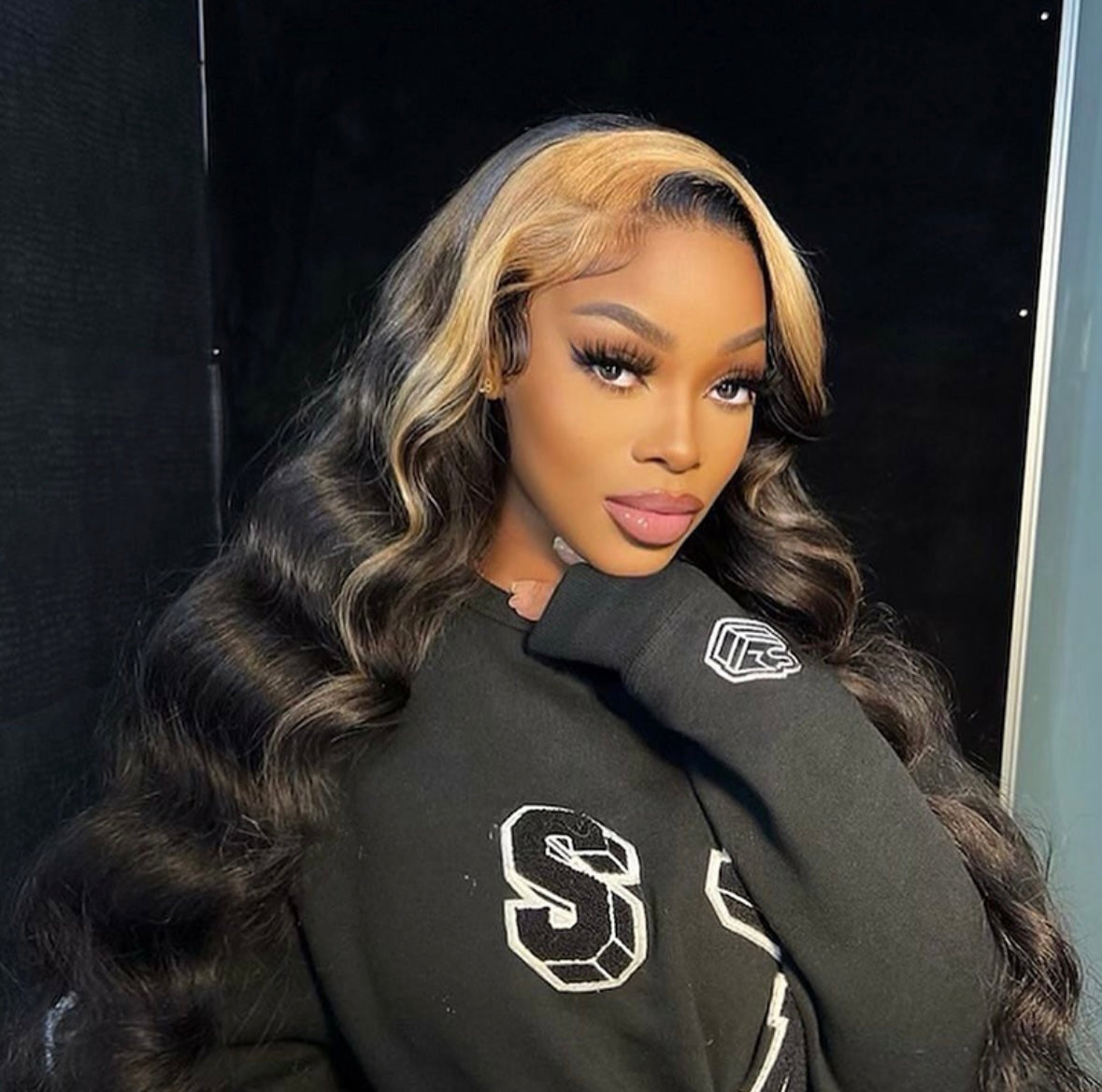 Honey Blonde Skunk Stripe Straight Hair 13x4 Full Frontal Wig | AKISS BEAUTY
