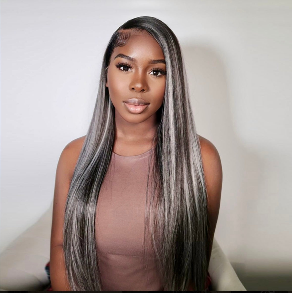Silver Highlight Straight Mixed Color Lace Front Wig | AKISS BEAUTY